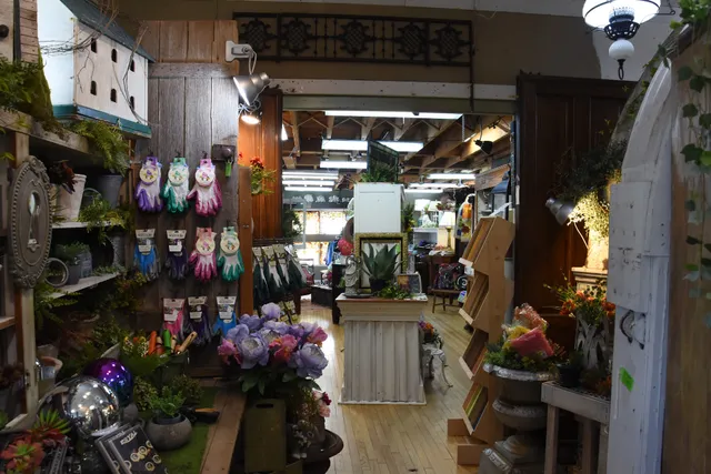 Fern Hill Gifts and Quilts