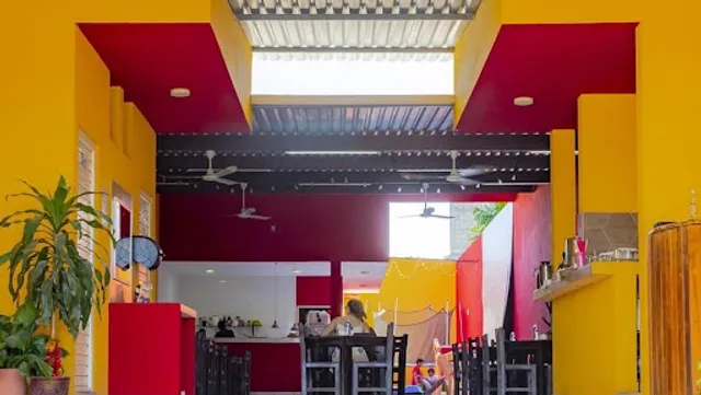 Waffleland Café Restaurante Bar