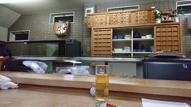 Sushi Kampachi