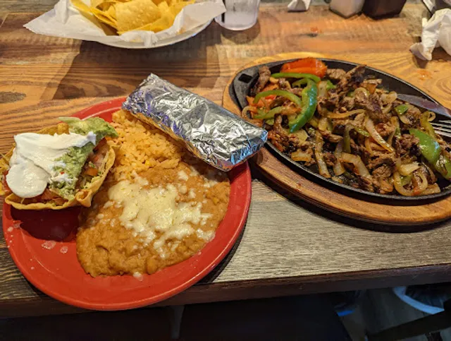 El Jalapeño - at Carnes Crossroads