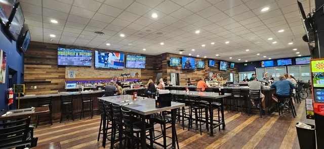 Costas Inn - Timonium