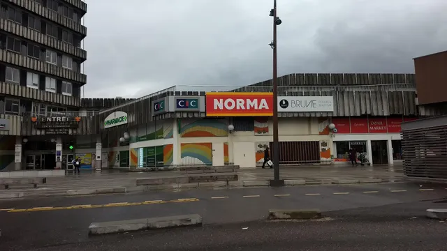 Centre Commercial Les Nations