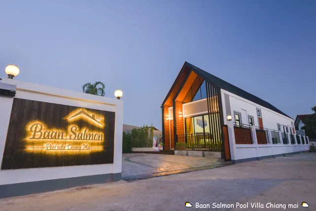 Baan Salmon Pool villa Chiang Mai