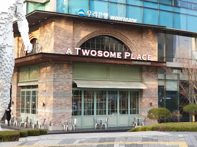 A TWOSOME PLACE Coffee & Dessert