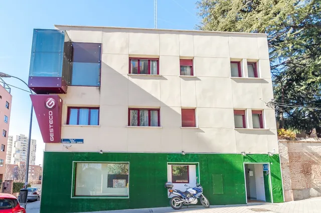 AYZ Javier Cabrini - Auto check-in property