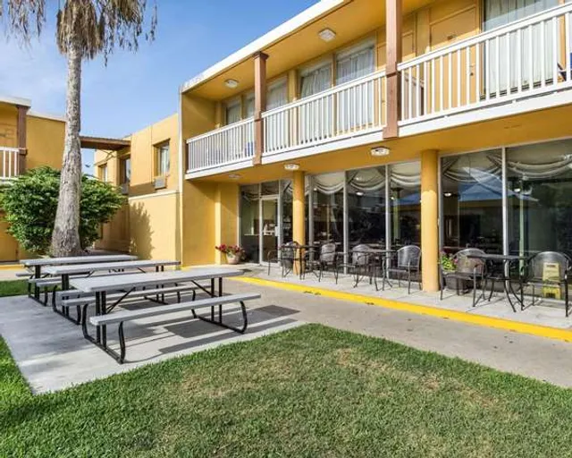 Quality Inn & Suites Corpus Christi Beachside