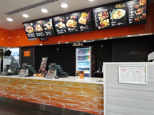 Oporto Canningvale Drive Thru