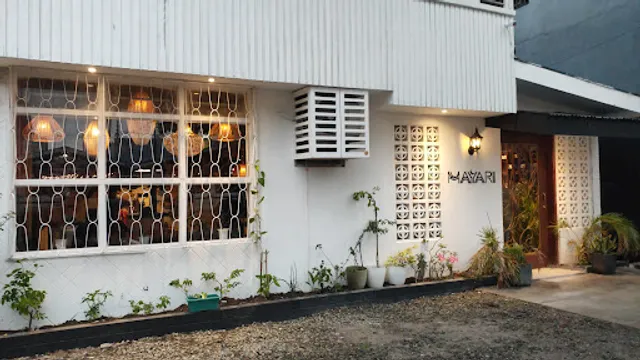 Mayari Restaurant