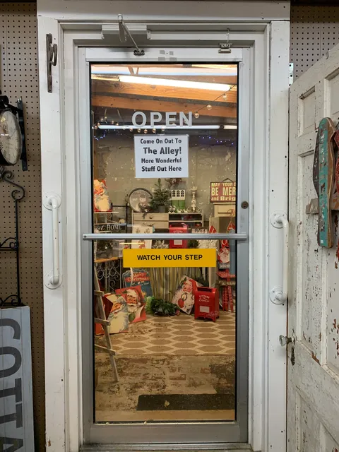 Mothers & Daughters Gift Shoppe