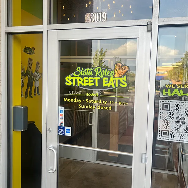 Sista Roles Street Eats