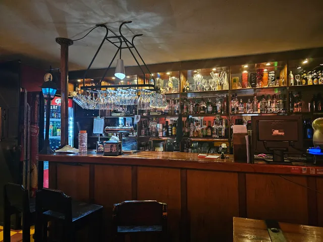 El Pasaje Mediterraneo, en El Pasaje Enriquez