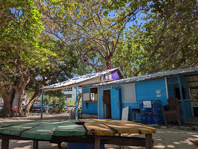 El Catamaran Bar Restaurant