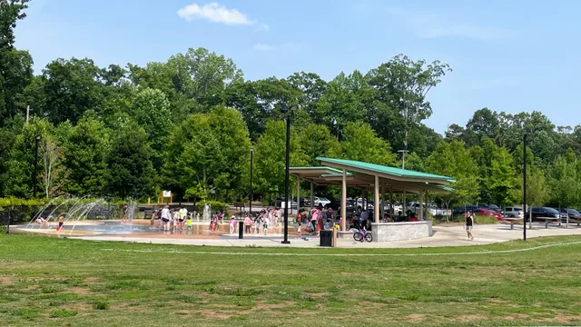 EE Robinson Splash Pad