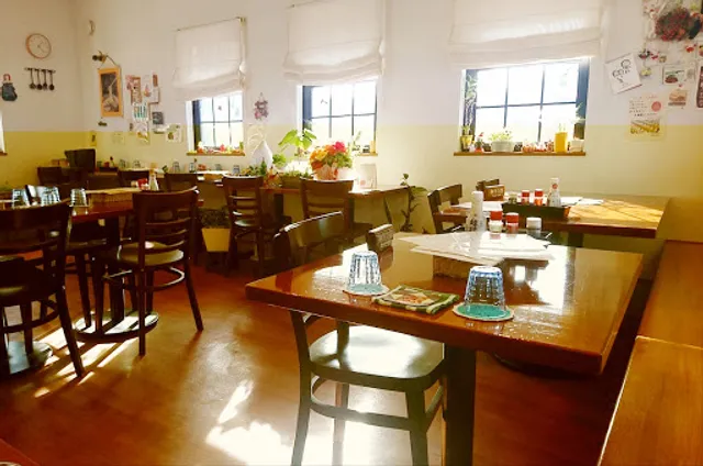 ピスタぎょうざ店