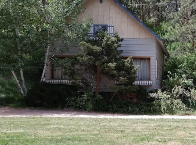 Bauer's Spruce Island Chalets