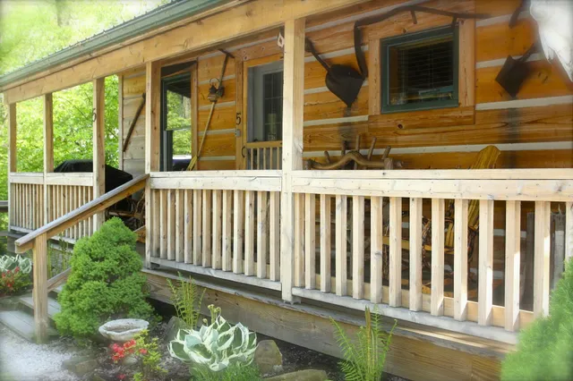 Roscoe Hillside Cabins, LLC