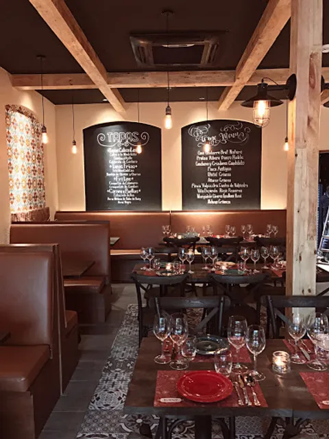 Bueno Tapas & Wine Restaurant - Grove