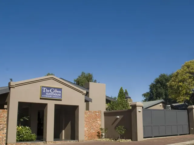 The Crown Guesthouse