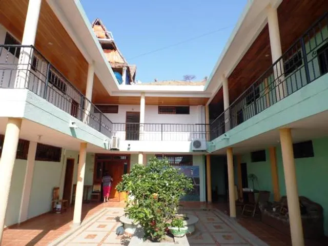 Hostal y Restaurante Dumbira