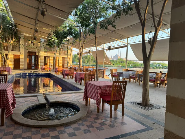 lakeside Resturant - Azhar Park