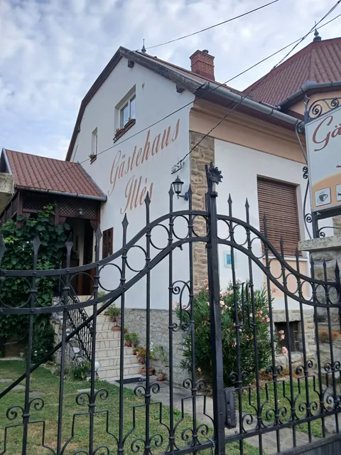 Illés Vendégház