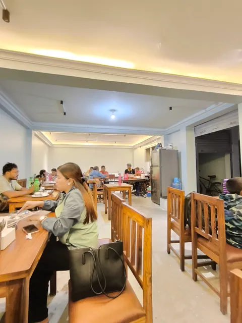 Moti Didi ko Mo:Mo Pasal