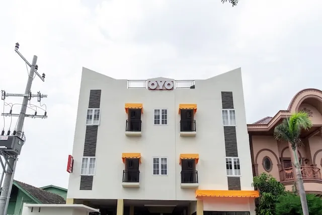 OYO 1185 Bukit Toedjoeh Residence Syariah