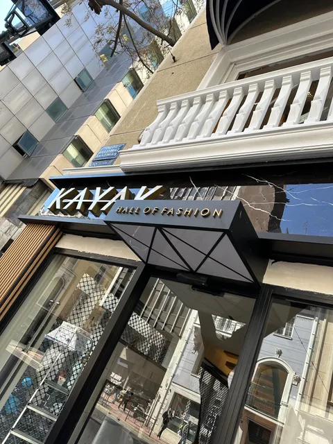 Kayak Fashion Κολωνάκι