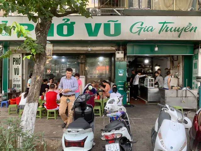 Phở Vũ Gia Truyền