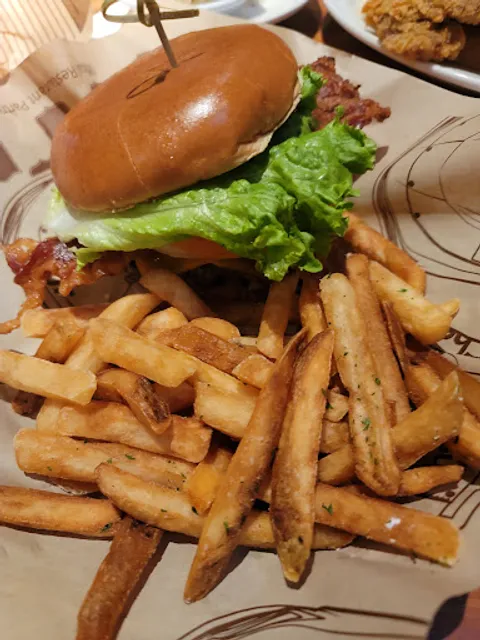 Cheddar's Scratch Kitchen