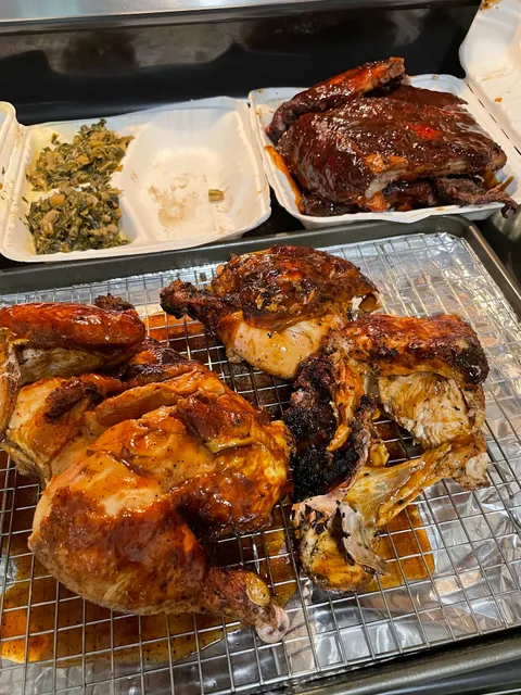 Miss Annie's BBQ Pitt