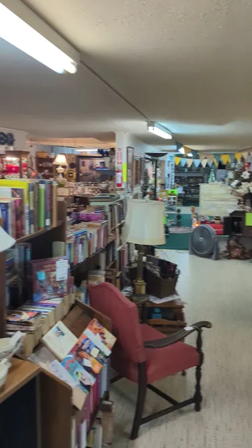 Collins Antiques & More Mall