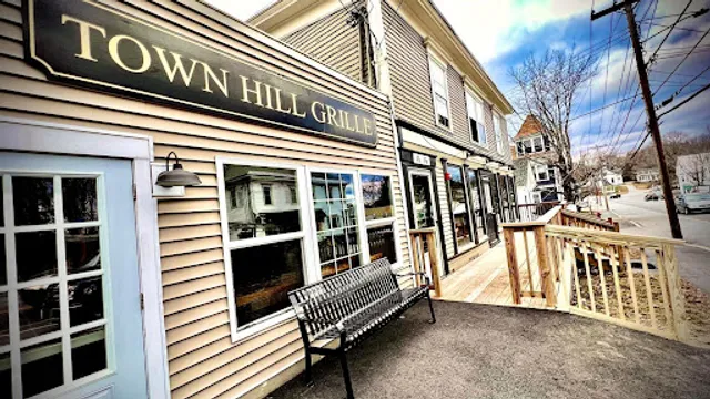Town Hill Grille