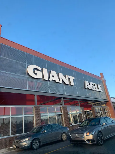 Giant Eagle Supermarket