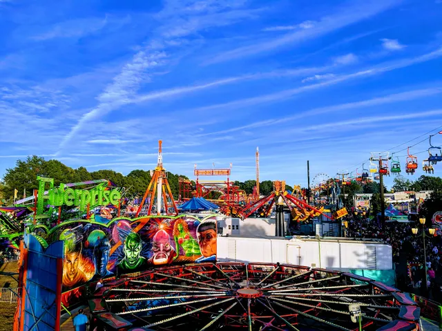 Gov. James E. Holshouser Building