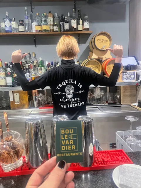 BOULEVARDIER RESTAURANTE