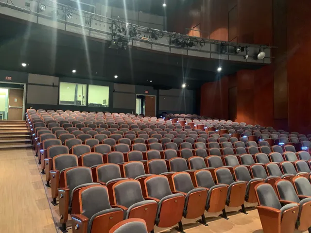 Alma Thomas Fine Arts Center