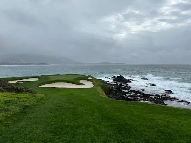Pebble Beach Hole 7
