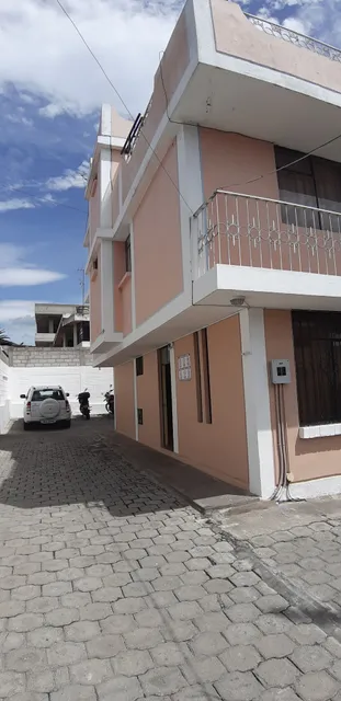 Hostal Mitad Del Mundo