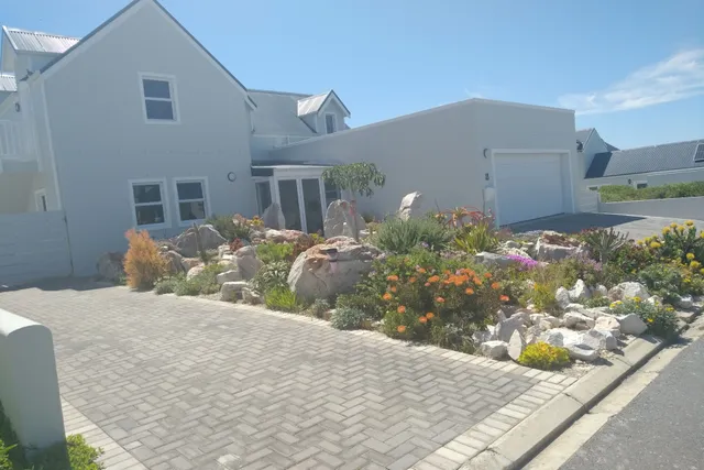 Golden Hind-Mariners Village