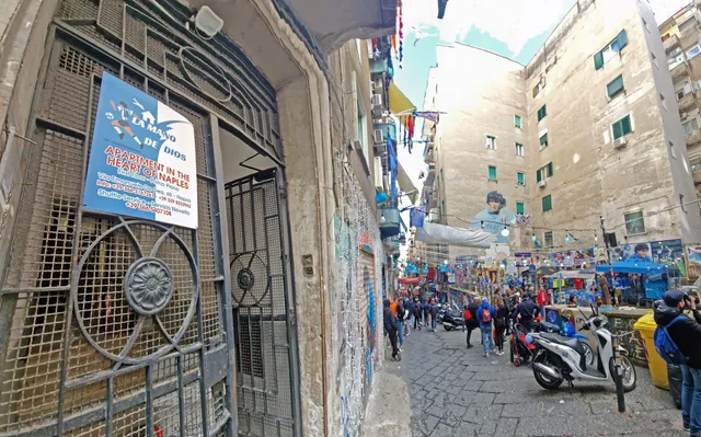 La Mano de Dios - Casa Vacanze Largo Maradona