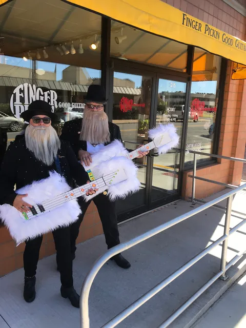 Finger Pickin Good Guitar and Record Store