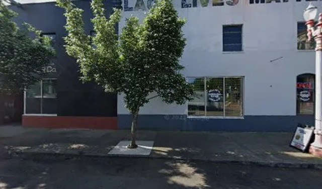 Charlie's Deli & Delivery