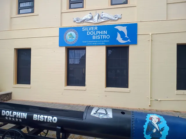 Silver Dolphin Bistro