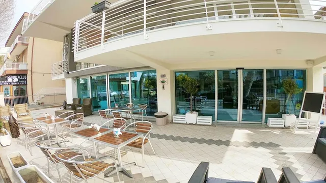 Hotel Half Moon Mezza Luna