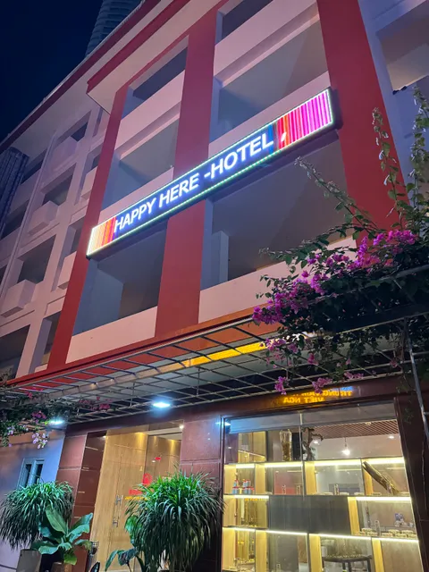 Hotel Happy Here