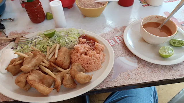 Cocktelería y Mariscos "La Palma 3"