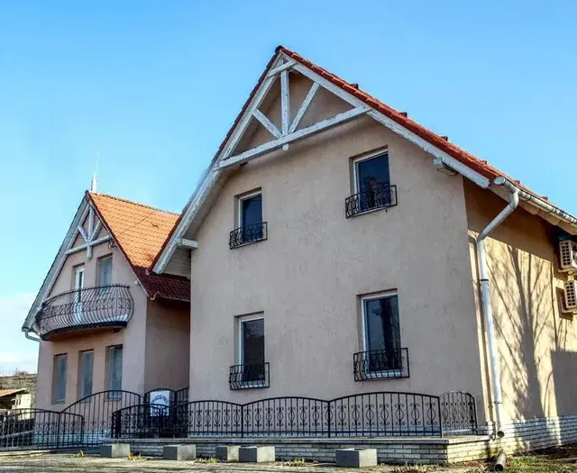 Bor Bazilika VENDÉGHÁZ