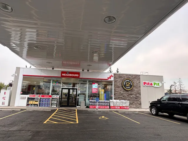 Pita Pit & Second Cup