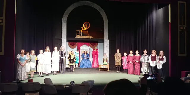 Bell & Barter Theatre & Arts